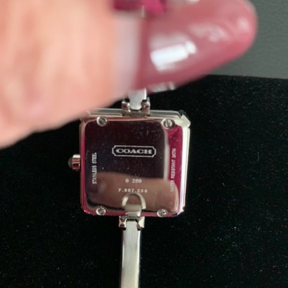 Coach Watch - Picture 3 of 3